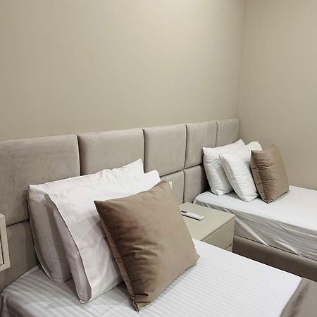 Sea View Apartment Luxury فلورا المظهر الخارجي الصورة