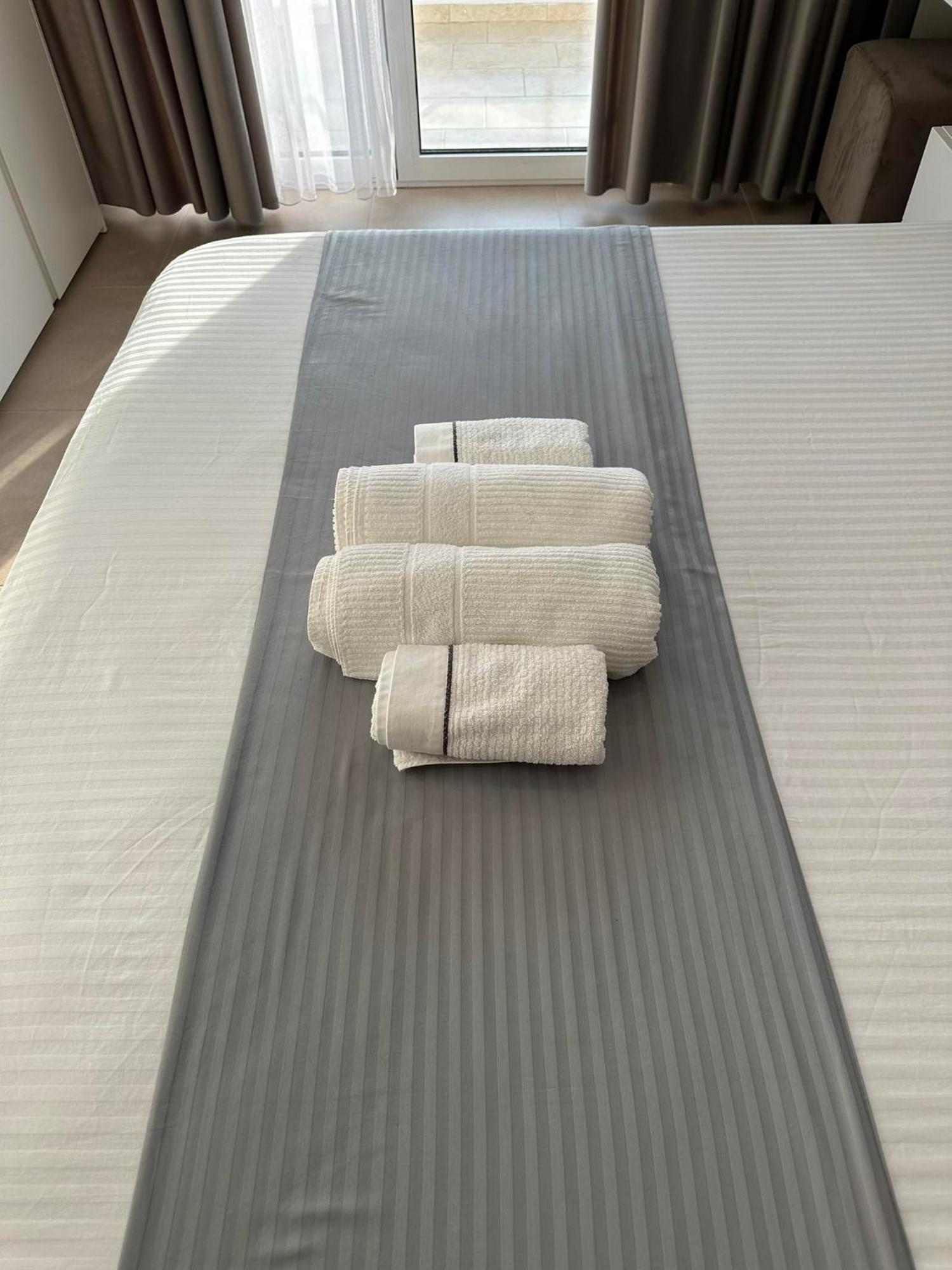 Sea View Apartment Luxury فلورا المظهر الخارجي الصورة
