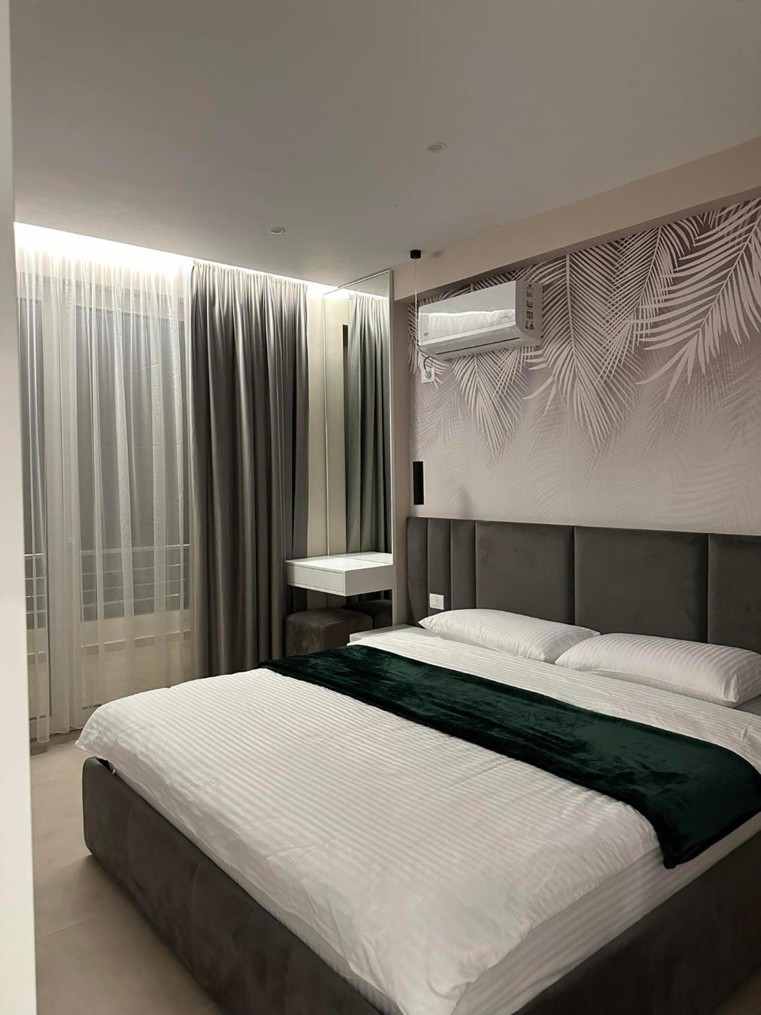 Sea View Apartment Luxury فلورا المظهر الخارجي الصورة