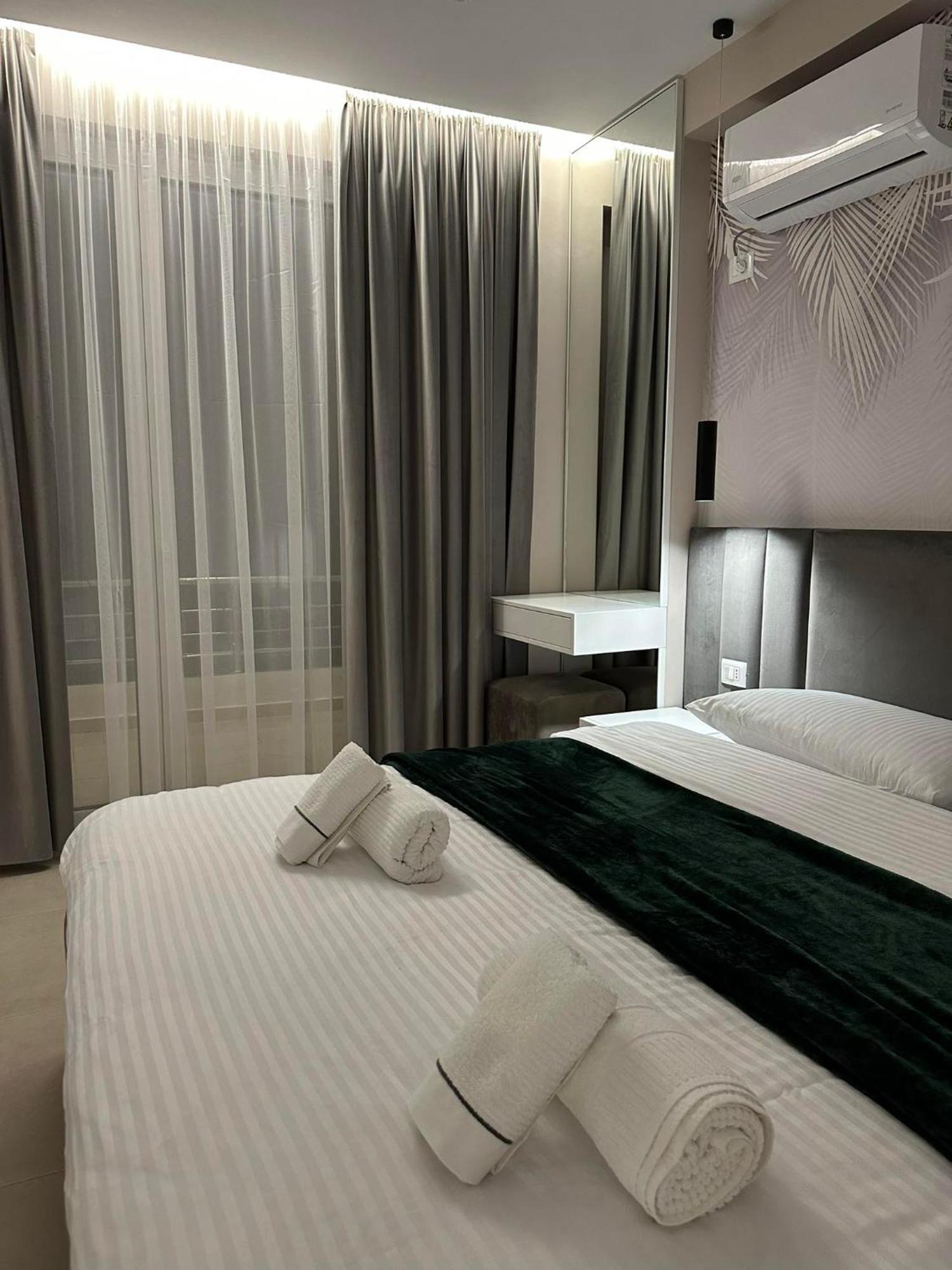 Sea View Apartment Luxury فلورا المظهر الخارجي الصورة