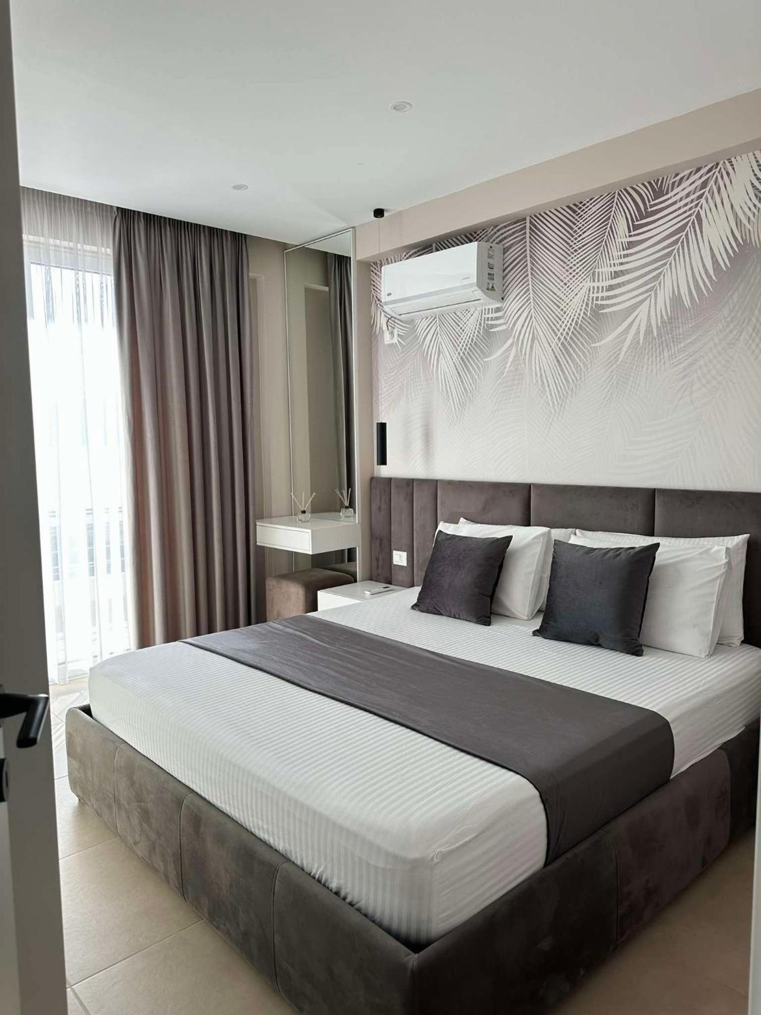 Sea View Apartment Luxury فلورا المظهر الخارجي الصورة