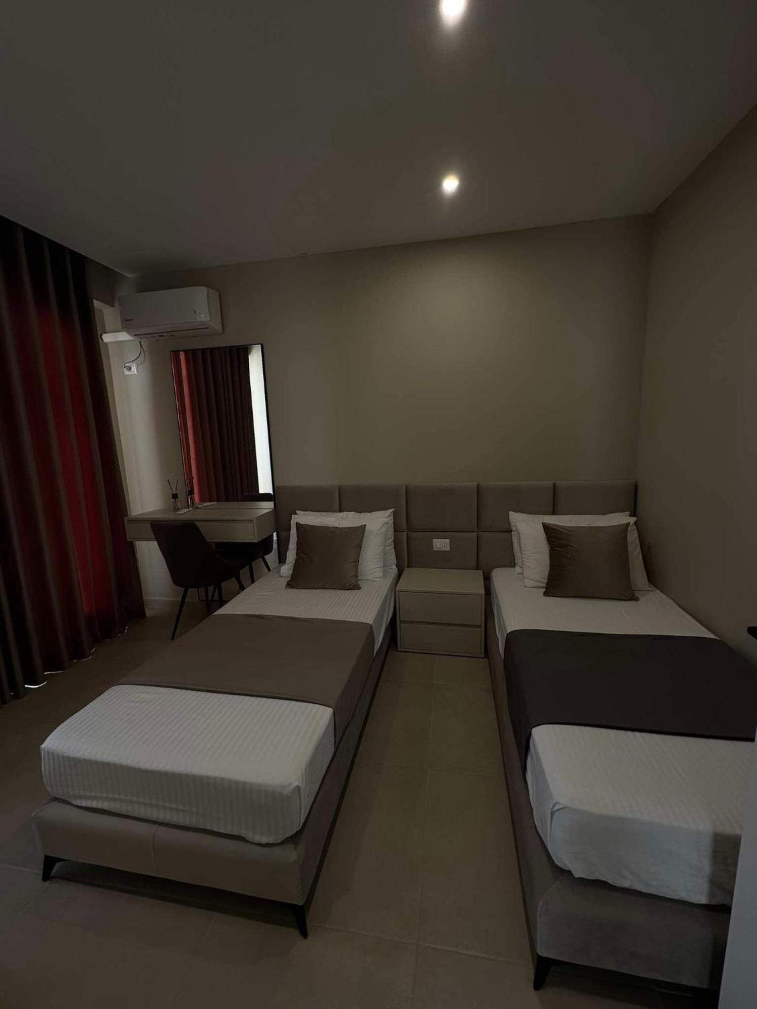 Sea View Apartment Luxury فلورا المظهر الخارجي الصورة